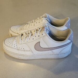 Nike Court Vision Low Sneakers